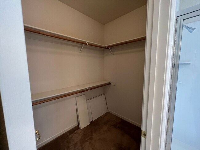 Building Photo - 4 bedrooms with 3 car garage in Rose Lane ...