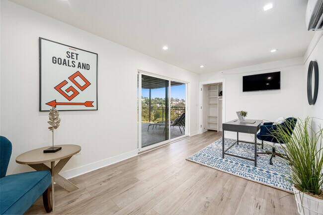 Building Photo - 3420 Blair Dr