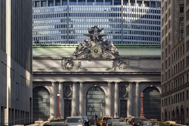 Building Photo - 307 East 44th Street