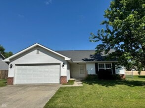 Building Photo - 39 Cedarwood Dr