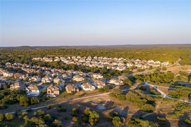 Building Photo - 16121 Golden Top Dr