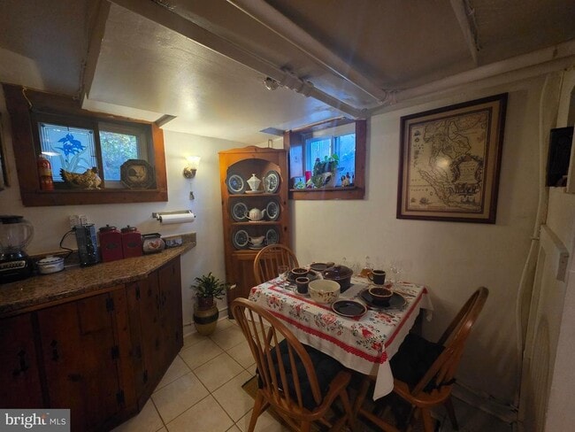 Building Photo - 809 N Abingdon St