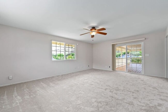 Building Photo - 280 Kuliouou Rd