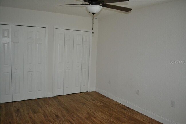Building Photo - 603 Grenadine Ct