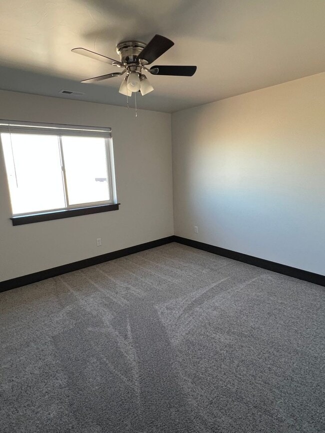 Building Photo - 2021 Windjammer Wy