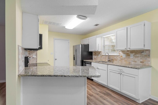 Building Photo - 1124 Bridlewood Path