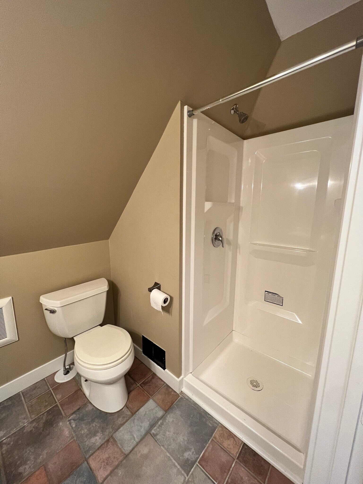 second floor bath - 1327 Jefferson St NE