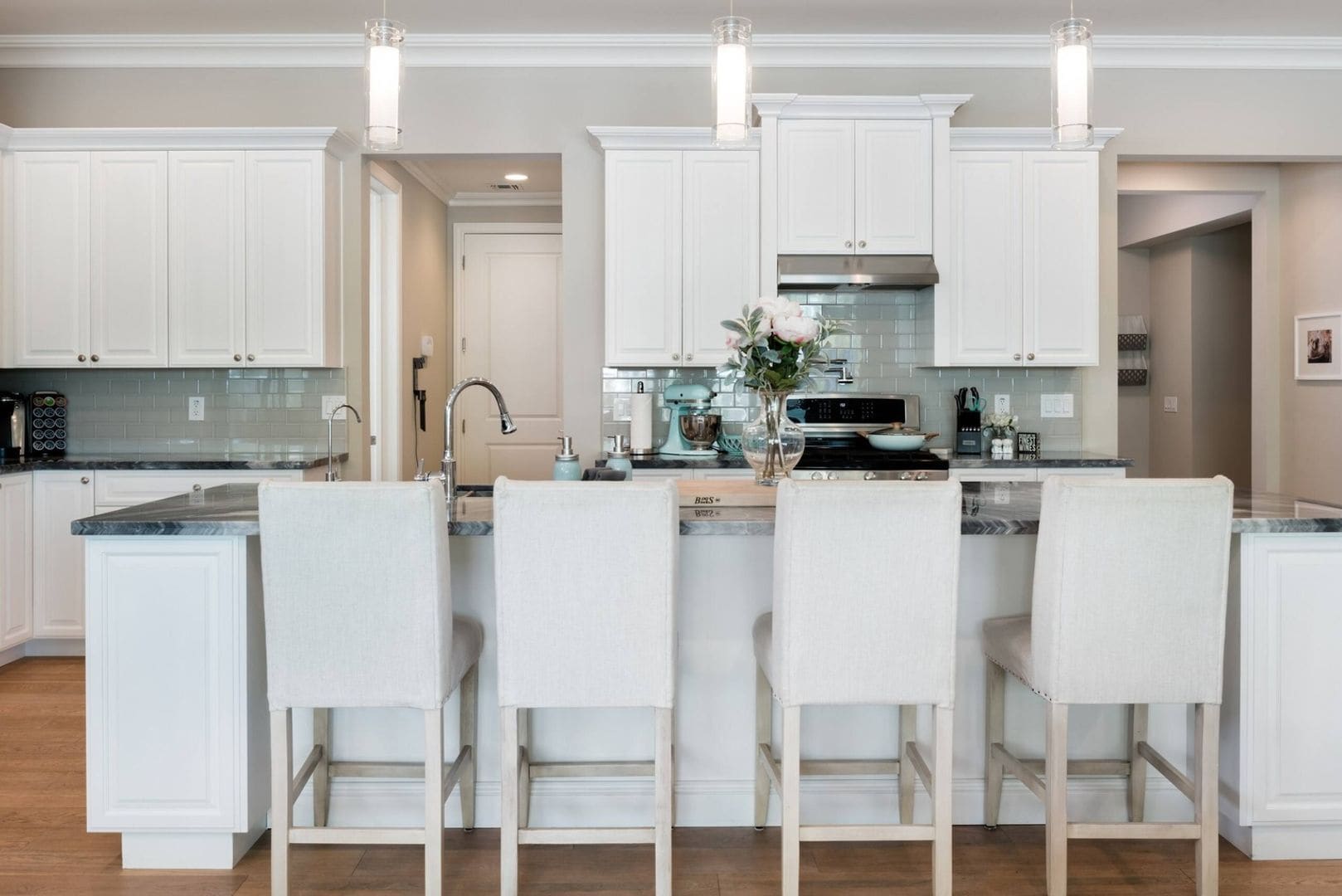 Building Photo - 3706 E Clarendon Ave