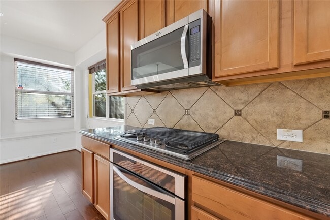 Building Photo - 20515 Bandrock Terrace