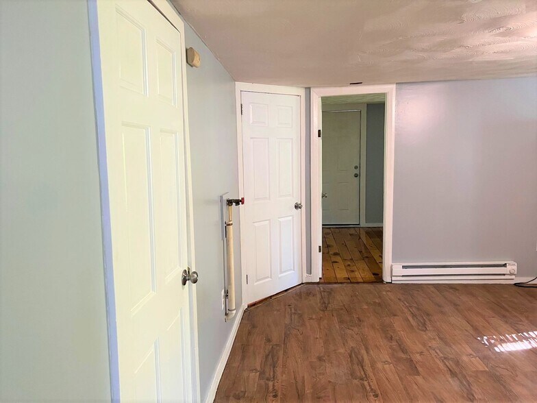 Building Photo - 1-7 Old Mendon Street