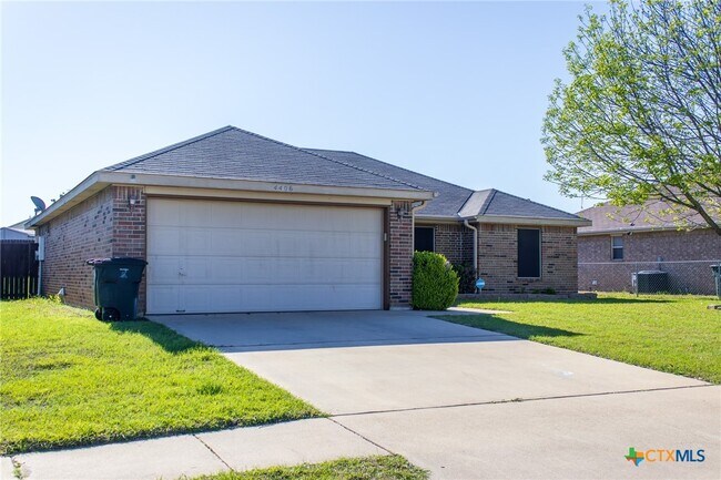 Primary Photo - 4406 Bowles Dr