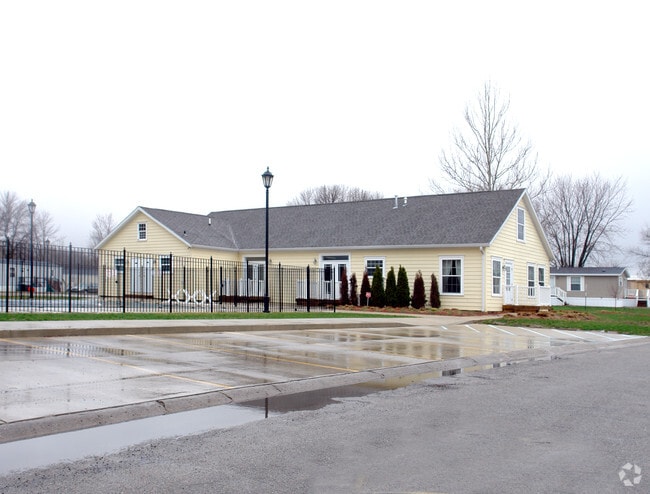 Building Photo - Countryview MHC