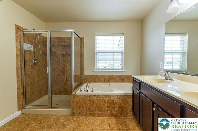 Building Photo - 241 Snapdragon Way