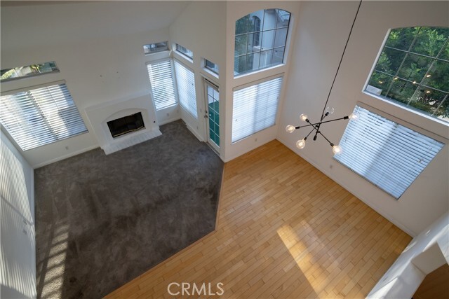 Building Photo - 2 Mansera Pl