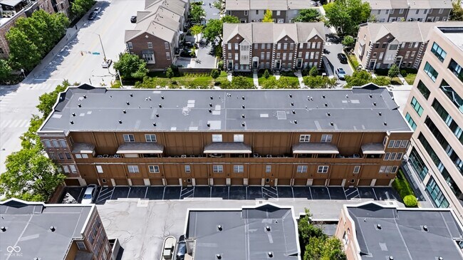 Building Photo - 219 N New Jersey St