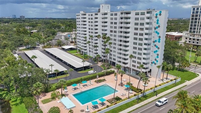 Building Photo - 2401 Bayshore Blvd