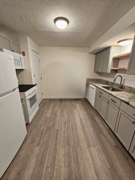 Primary Photo - 40 Grondin Dr