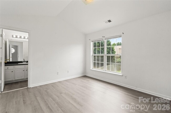 Building Photo - 2724 Mulberry Pond Dr