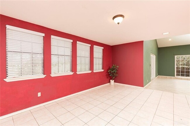 Building Photo - 3100 S Casa Linda St