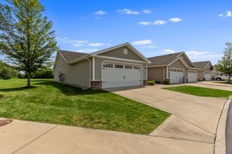 Building Photo - Redwood Pickerington