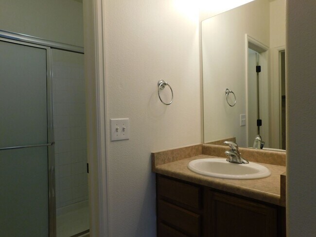 Building Photo - 2485 Fountainhead Blvd