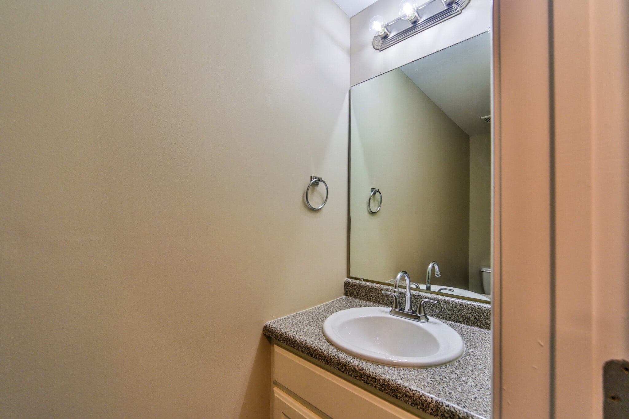 Building Photo - 304 Whitehall Ct
