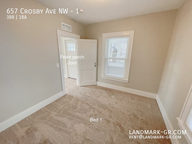 Building Photo - 657 Crosby St NW