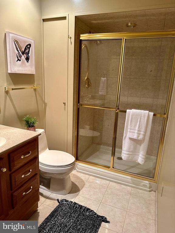 Building Photo - 15679 Edgegrove Rd