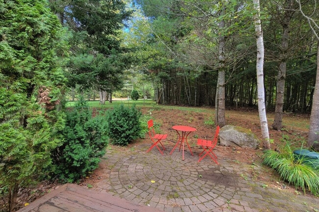 Building Photo - 66 Paquette Dr