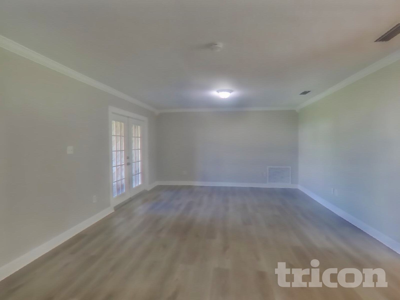 Building Photo - 268 Plumosa Dr