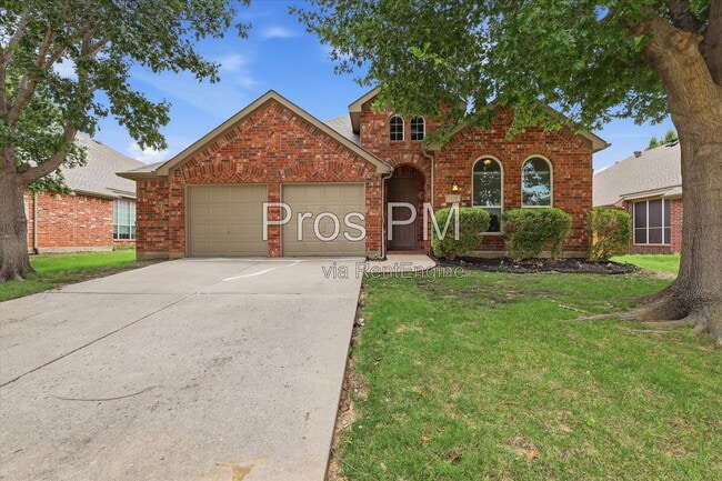 Building Photo - 2432 Chesterwood Dr