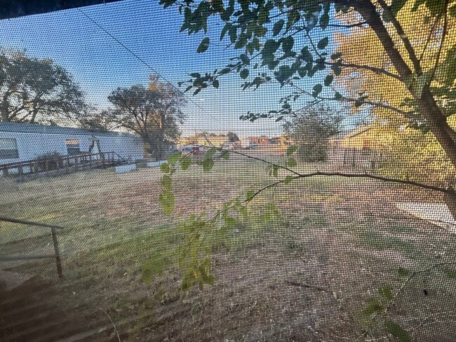 Building Photo - 806 Jackson St