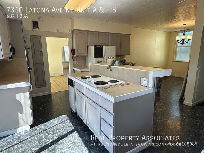 Building Photo - 7310 Latona Ave NE