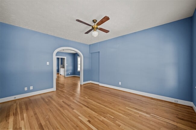 Building Photo - 1819 Sul Ross St