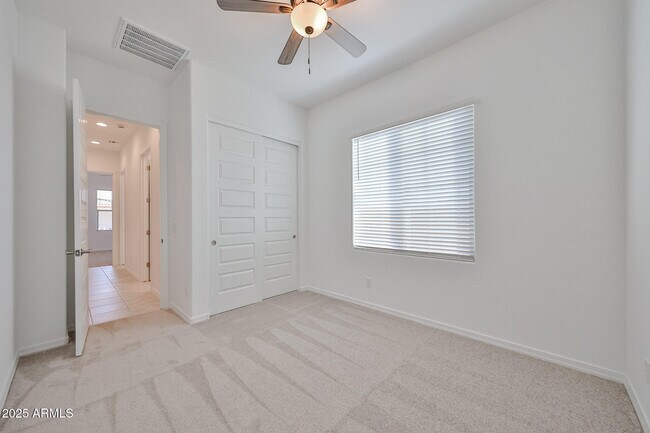 Building Photo - 25074 N 75th Ln