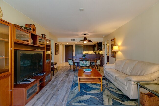 Building Photo - Fully Furnished 2 bedroom in Waikiki! One-...