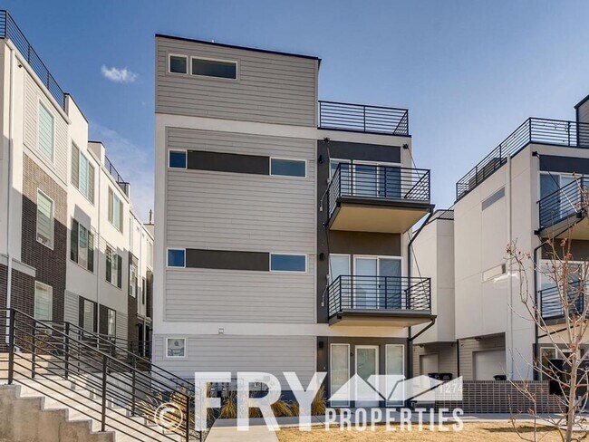 Building Photo - New Condo in South Sloan's Lake