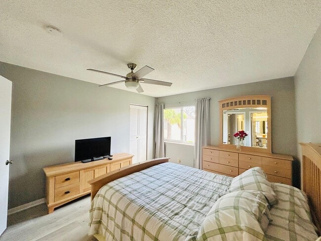 Building Photo - 408 Pine Glen Ln