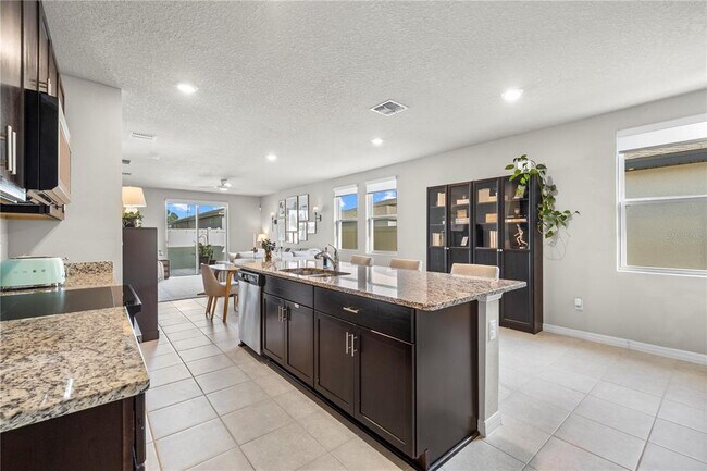 Building Photo - 34799 Telluride Ln