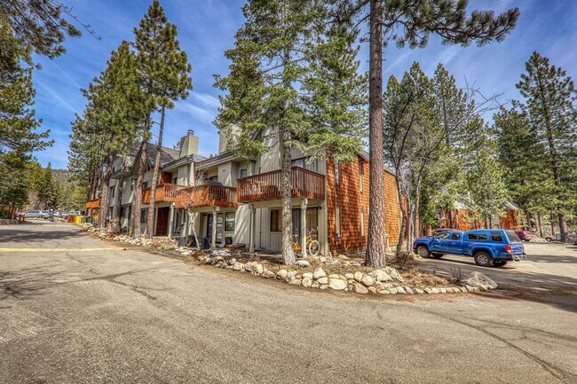 Building Photo - Perfect Tahoe Retreat
