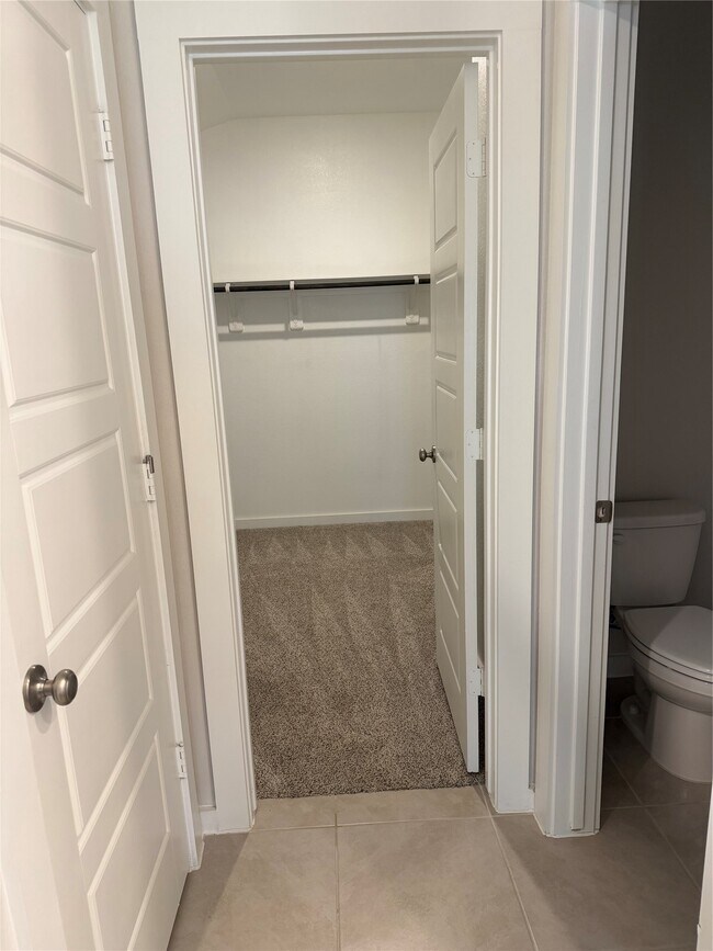 Building Photo - 18739 Frost Ridge Dr