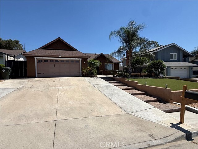 Building Photo - 5948 Quiroz Dr
