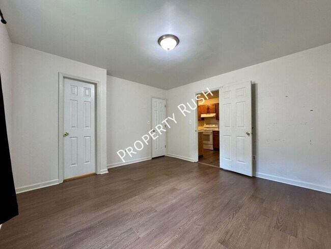 Building Photo - 6018 Champion Rd