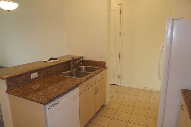 Building Photo - Manhattan Mid Rise Condo-Tile and Laminate-No Carpet