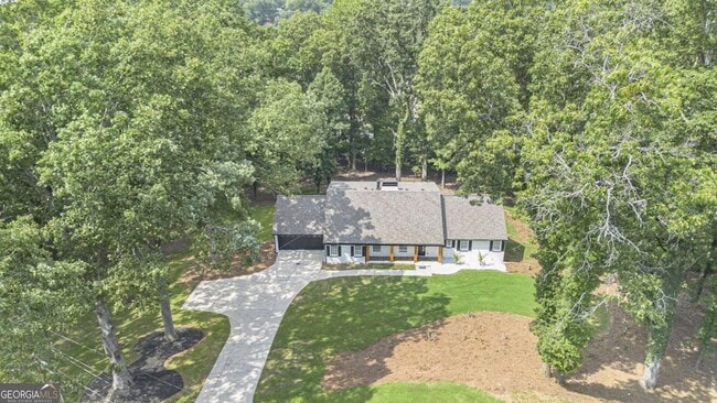 Building Photo - 788 Sherwood Rd N W