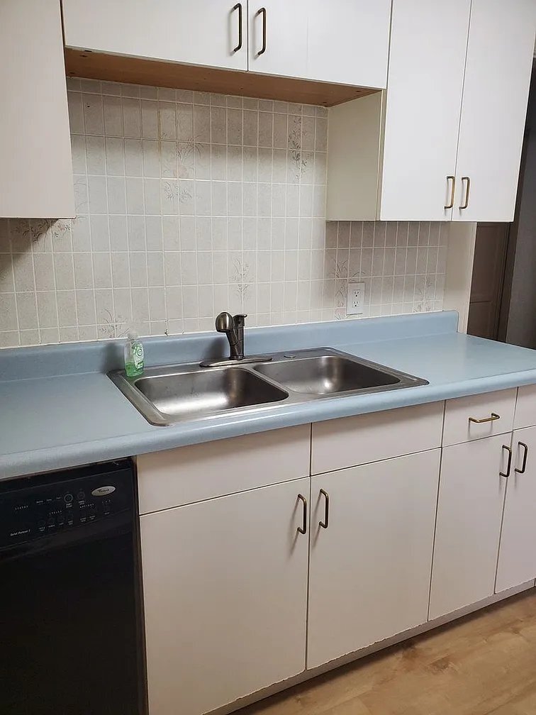 Building Photo - 224 E Graves Rd