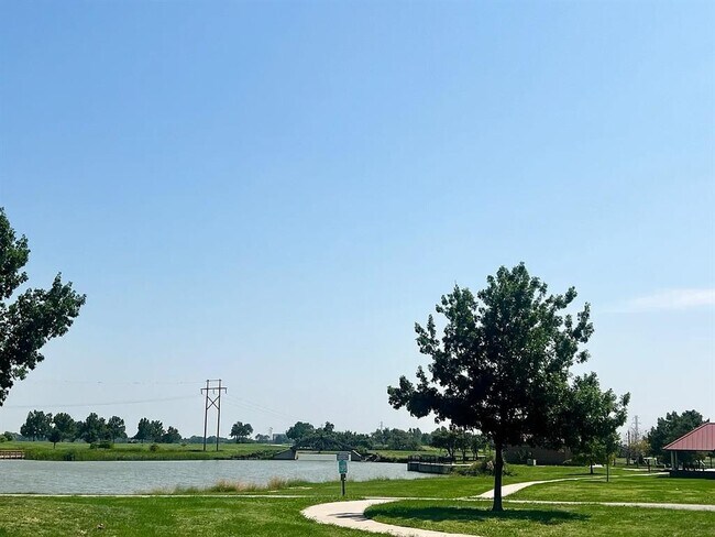 Building Photo - 2765 Alice Wy