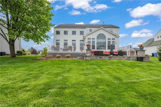 Building Photo - 636 Yardley Ct