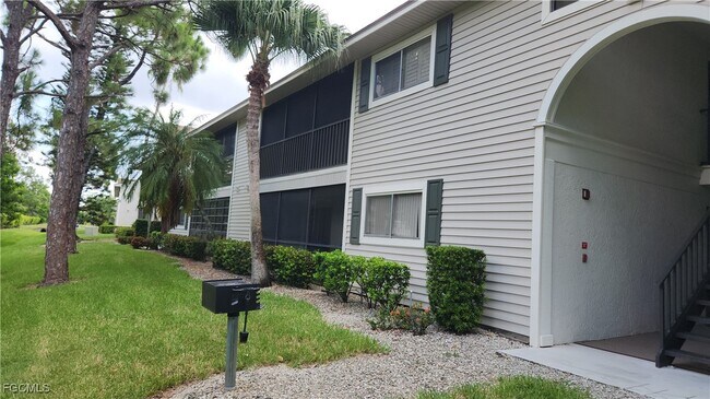 Building Photo - 8151 S Woods Cir