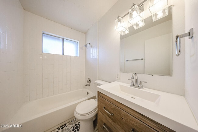 Building Photo - 4609 N 14th St